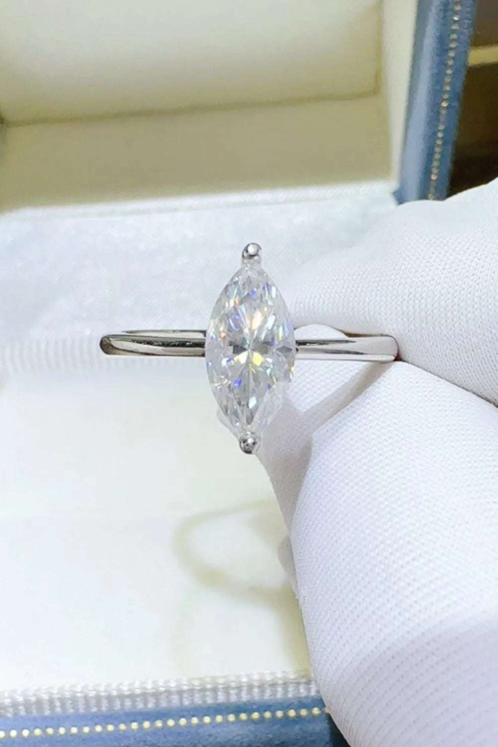 2 Carat Moissanite 925 Sterling Silver Ring - Extrinsic Beauty