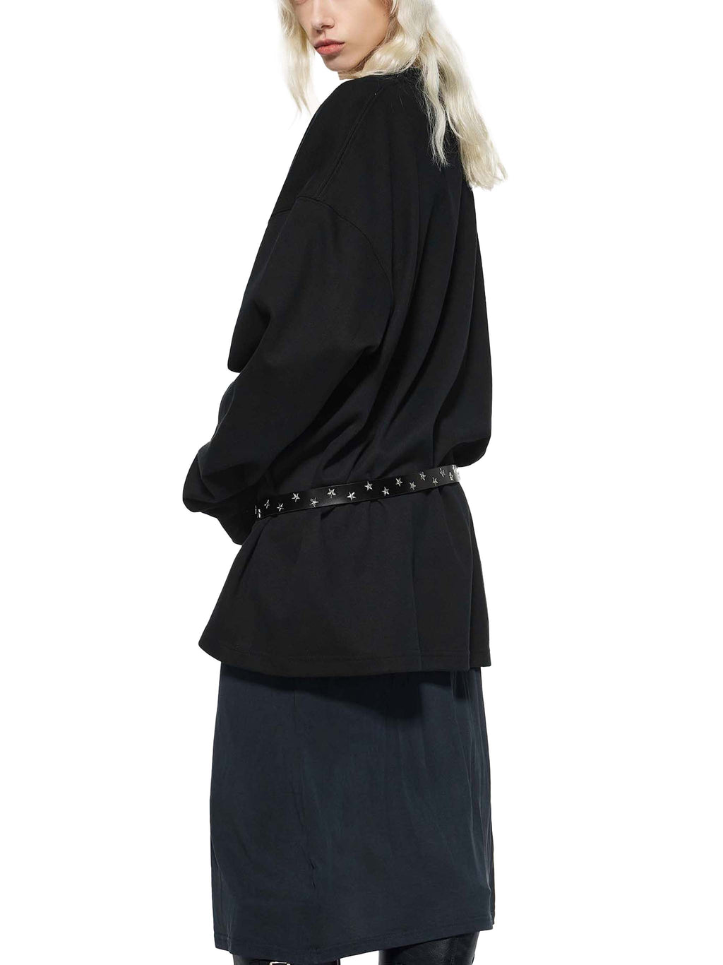 Black oversized knit sweatshirt with round neck, studded waist belt, long loose sleeves