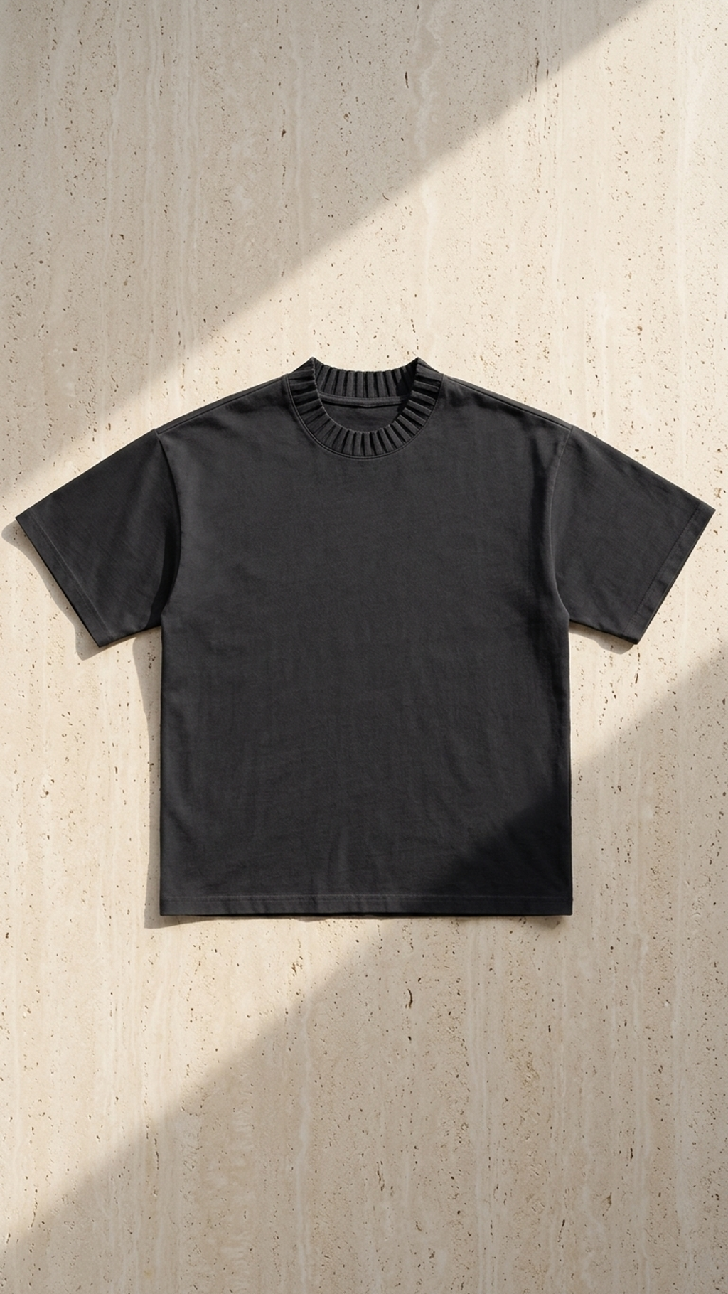 Black heavyweight knitted crew-neck t-shirt, short sleeves
